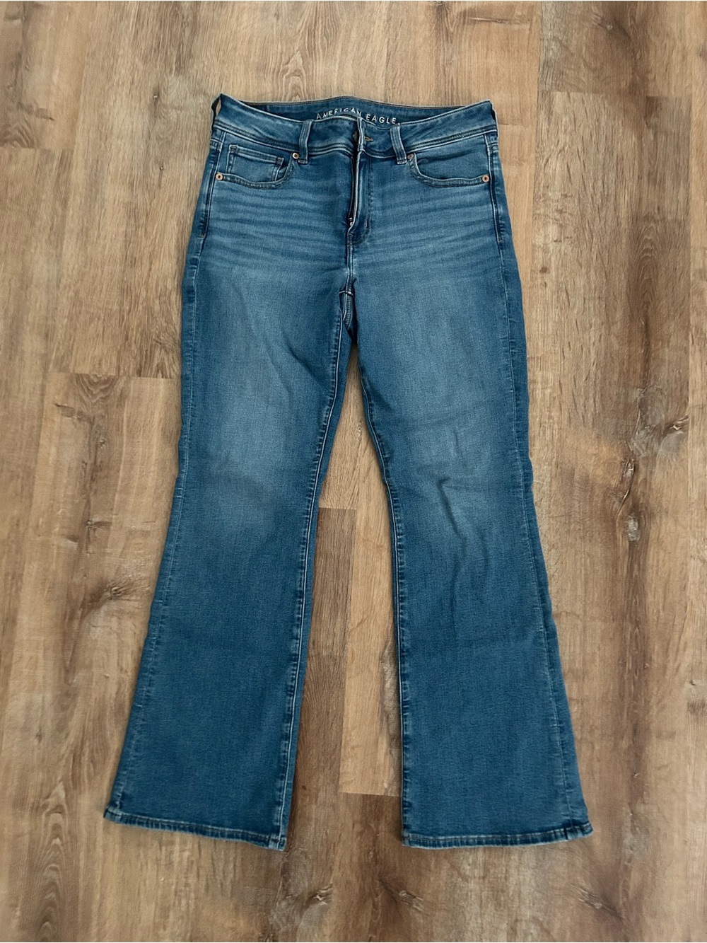 American Eagle Outfitters Women’s Medium Blue Flare Jeans